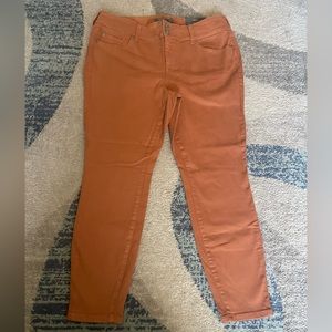 NWT Size 16S Orange Torrid High Rise Jegging